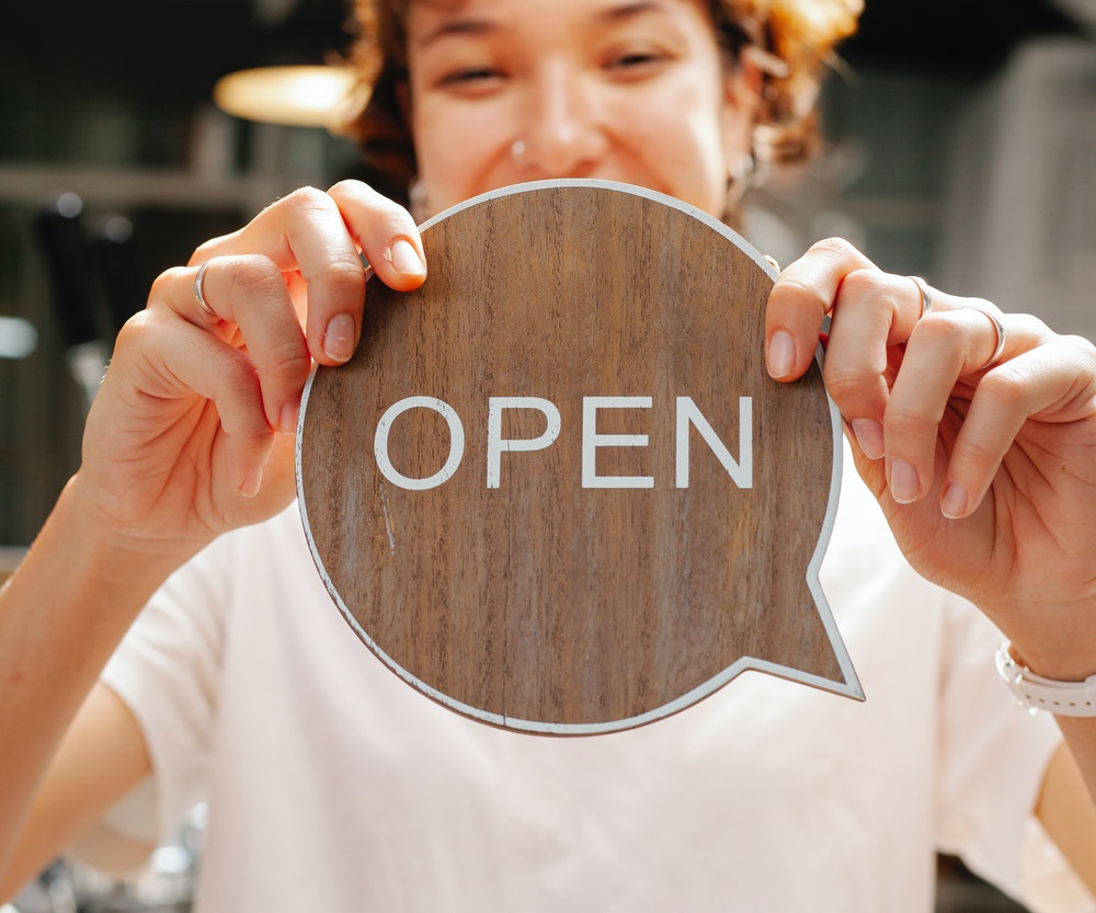 What is the Best Gift for New Business Opening in 2023? | Blog DYOW
