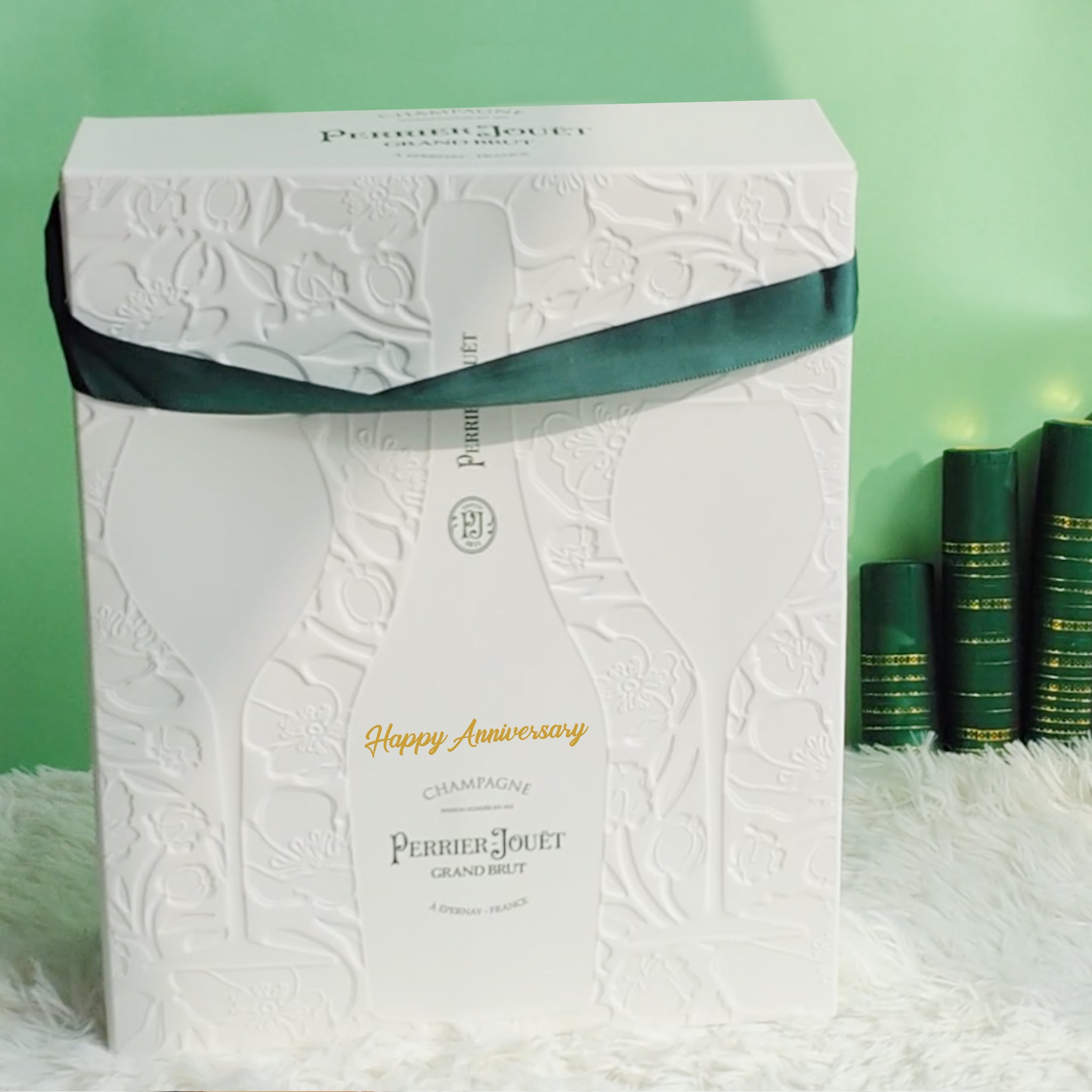 【客製化禮物】 Perrier-Jouët Grand Brut套裝 週年紀念禮物 情侶禮物 （人像雕刻） - Design Your Own Wine