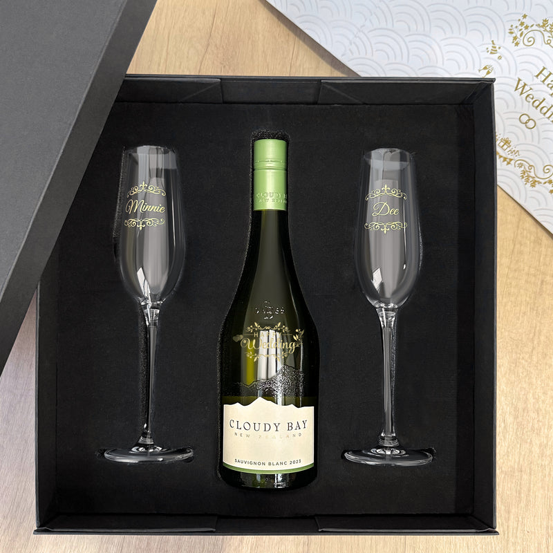 結婚禮物  Cloudy Bay Sauvignon Blanc 文字雕刻客製化 雲霧之灣長相思白葡萄酒禮盒 送新人送朋友姐妹禮物 創意浪漫禮盒 Customized  engraving wedding gift