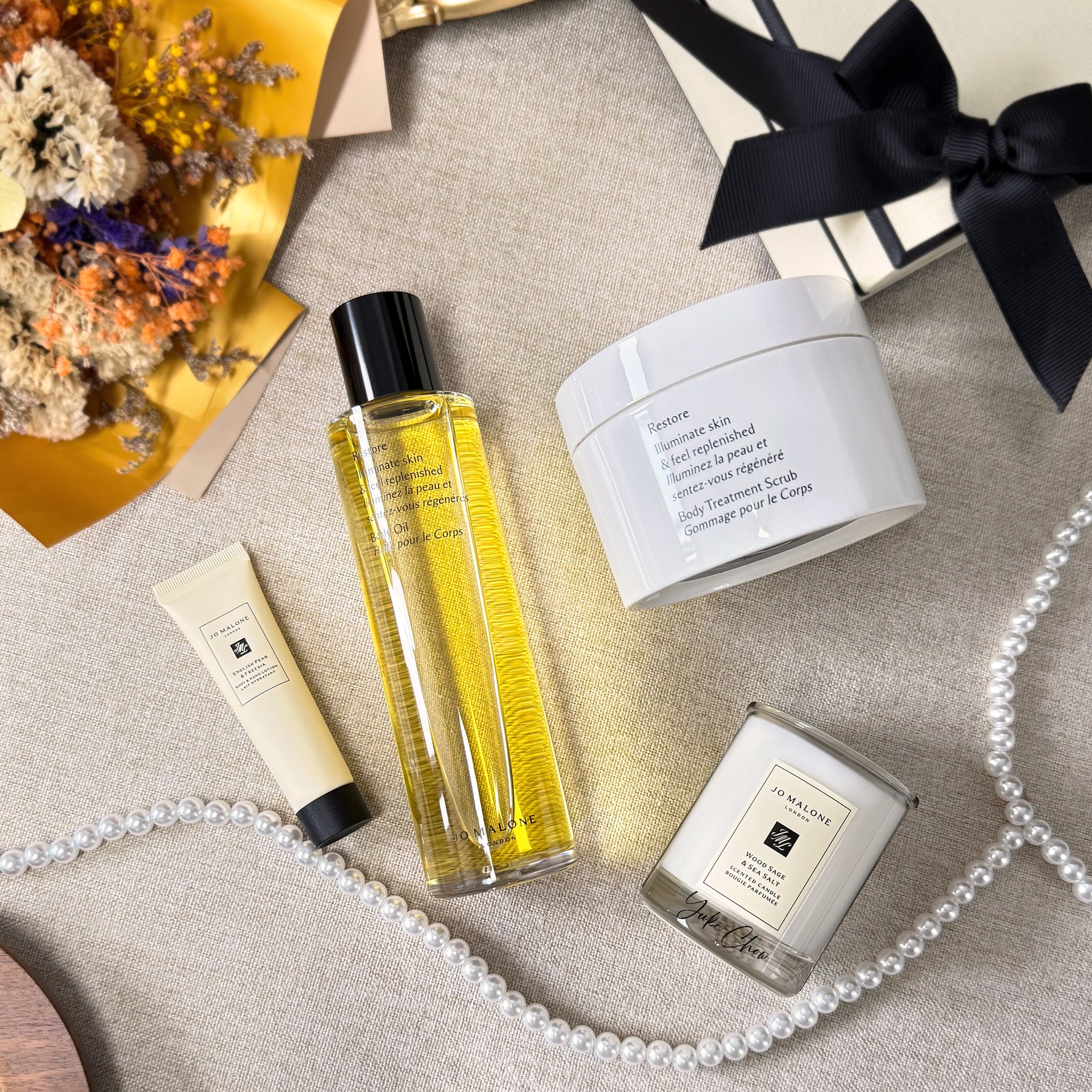 Jo Malone 身體修癒賦活套裝 Body Restore Set 「讓香氣療癒每一天」訂製盒面 專屬肖像繪製 驚喜送女生禮物birthday gift for girlfriend - Design Your Own Wine