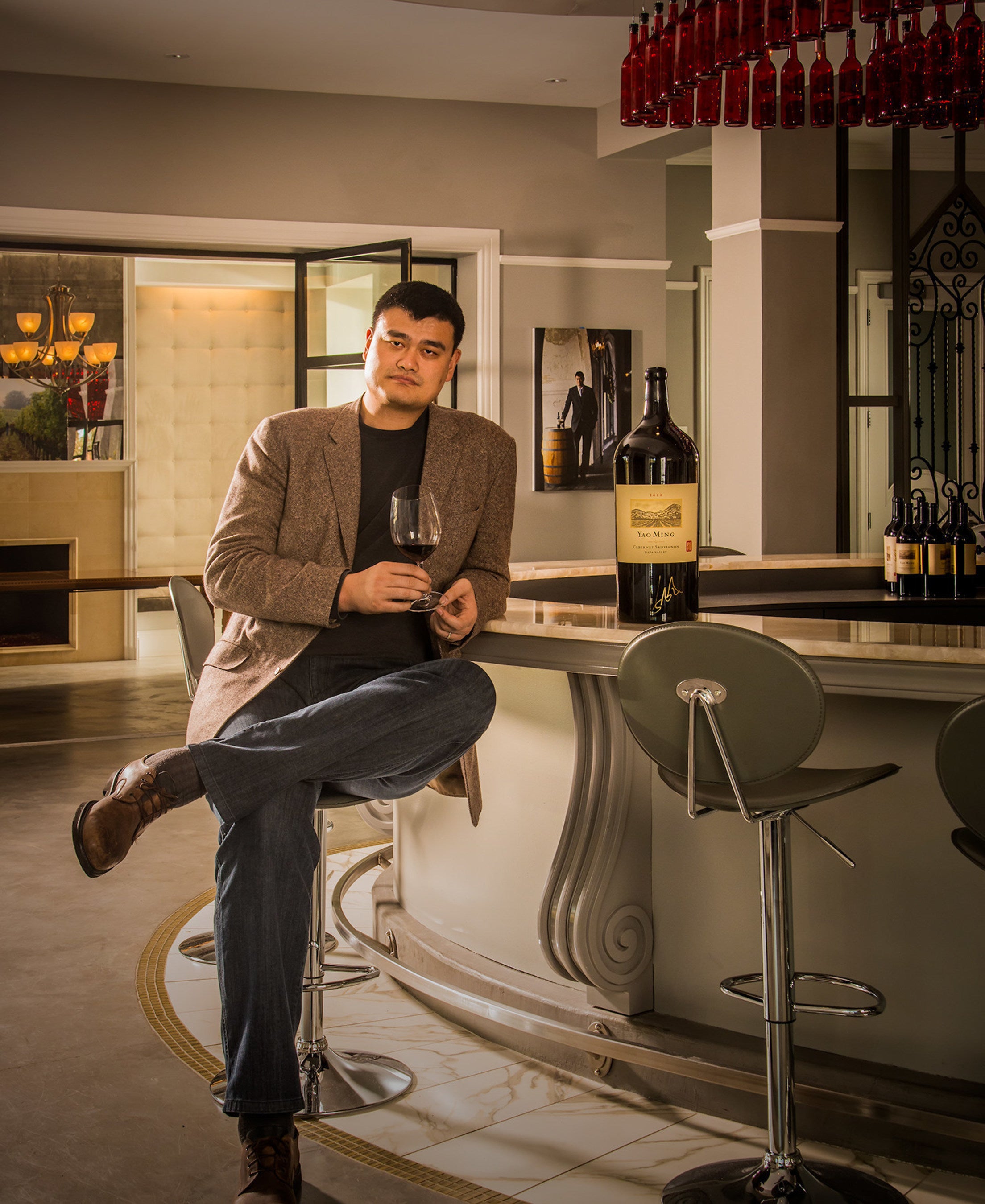 Yao Family Wines| 人像雕刻 文字訂製雕刻禮物 紀念禮物（客製化）結婚禮物 榮休禮物 生日禮物 - Design Your Own Wine