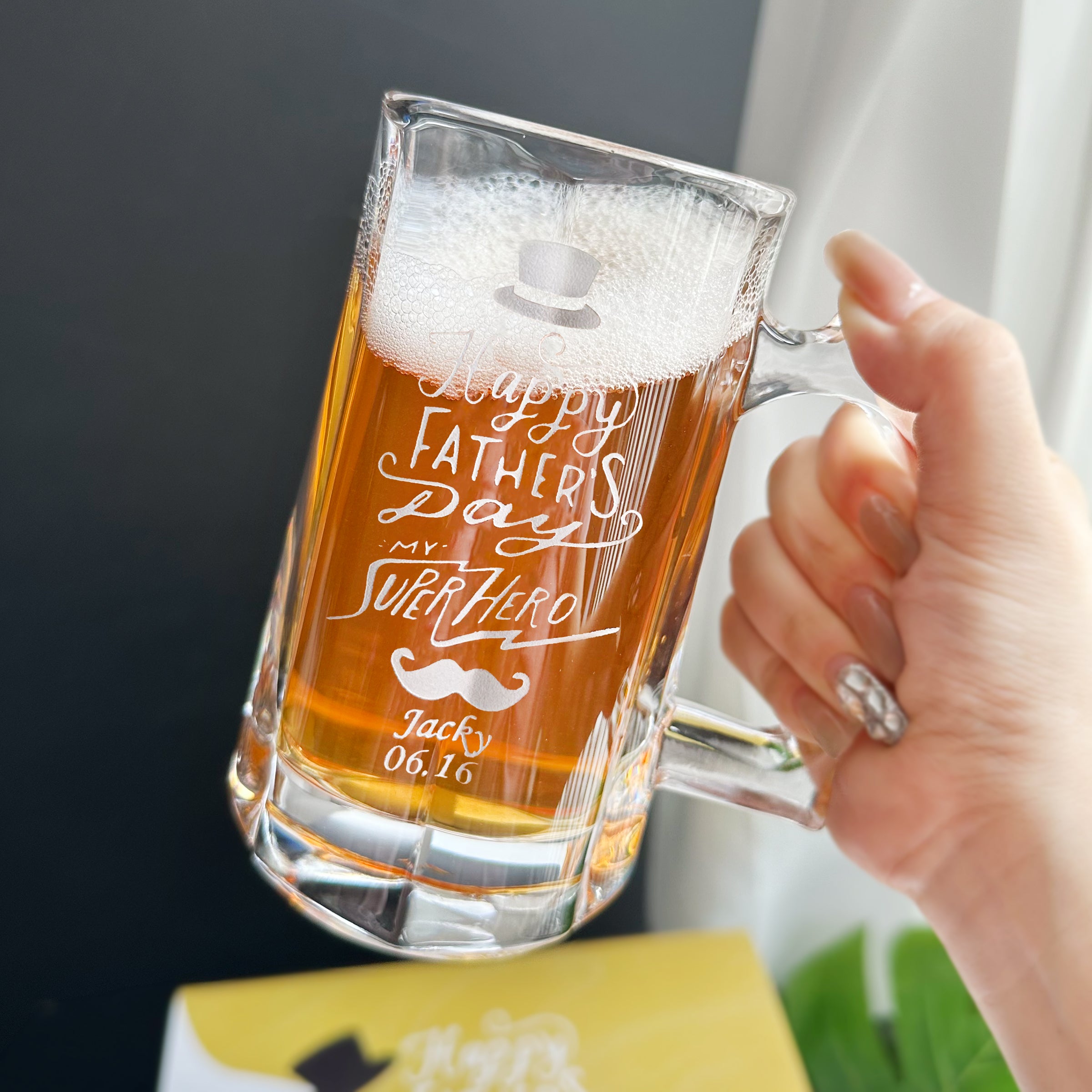 父親節禮盒丨啤酒杯 客製化 文字雕刻 創意禮物 送爸爸父親節禮物 - Design Your Own Wine