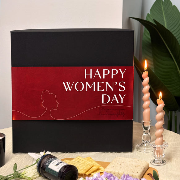 38女神節客製化禮物推薦  Dom Pérignon Vintage 2013 人像訂製禮盒 祝福禮物 送老婆禮物浪漫 紀念日驚喜創意禮物customized wine girls’ day gift boxDY05-64 - Design Your Own Wine