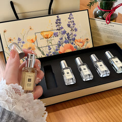 祖瑪瓏mini香水禮盒 盒面訂製 客製化文字祝福訂製 生日情人節禮物送女仔 人像訂製 驚喜小眾浪漫禮盒套裝Jo Malone Aromatherapy gift box-customized box DY01-418 - Design Your Own Wine