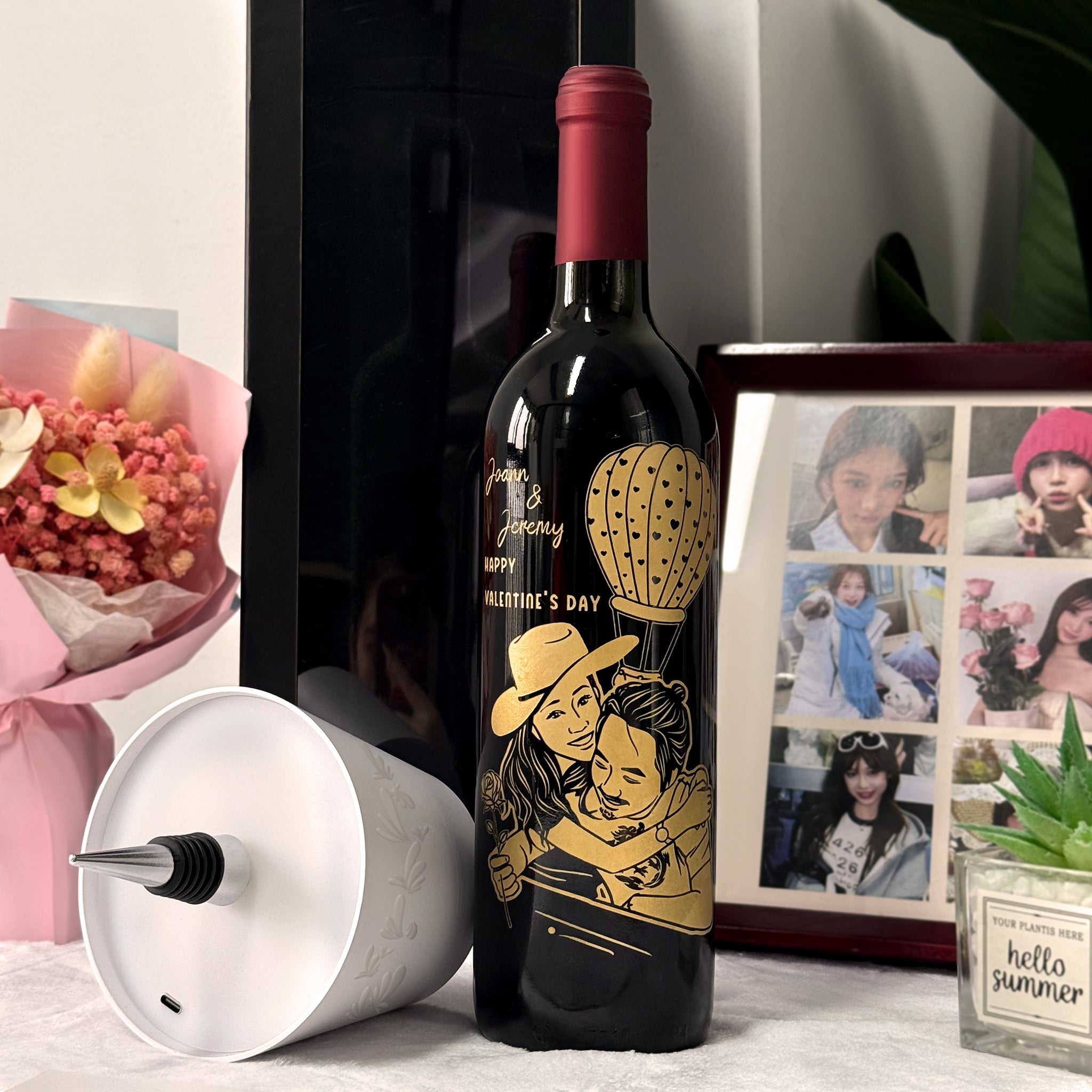 情侶人像訂製雕刻紅酒禮盒 浪漫氛圍酒塞燈 情人節客製化禮物 小眾居家禮物 送老婆浪漫晚餐禮物紀念日生日禮物birthday gift trophy set Customized photo frame wooden box DY01-412 - Design Your Own Wine