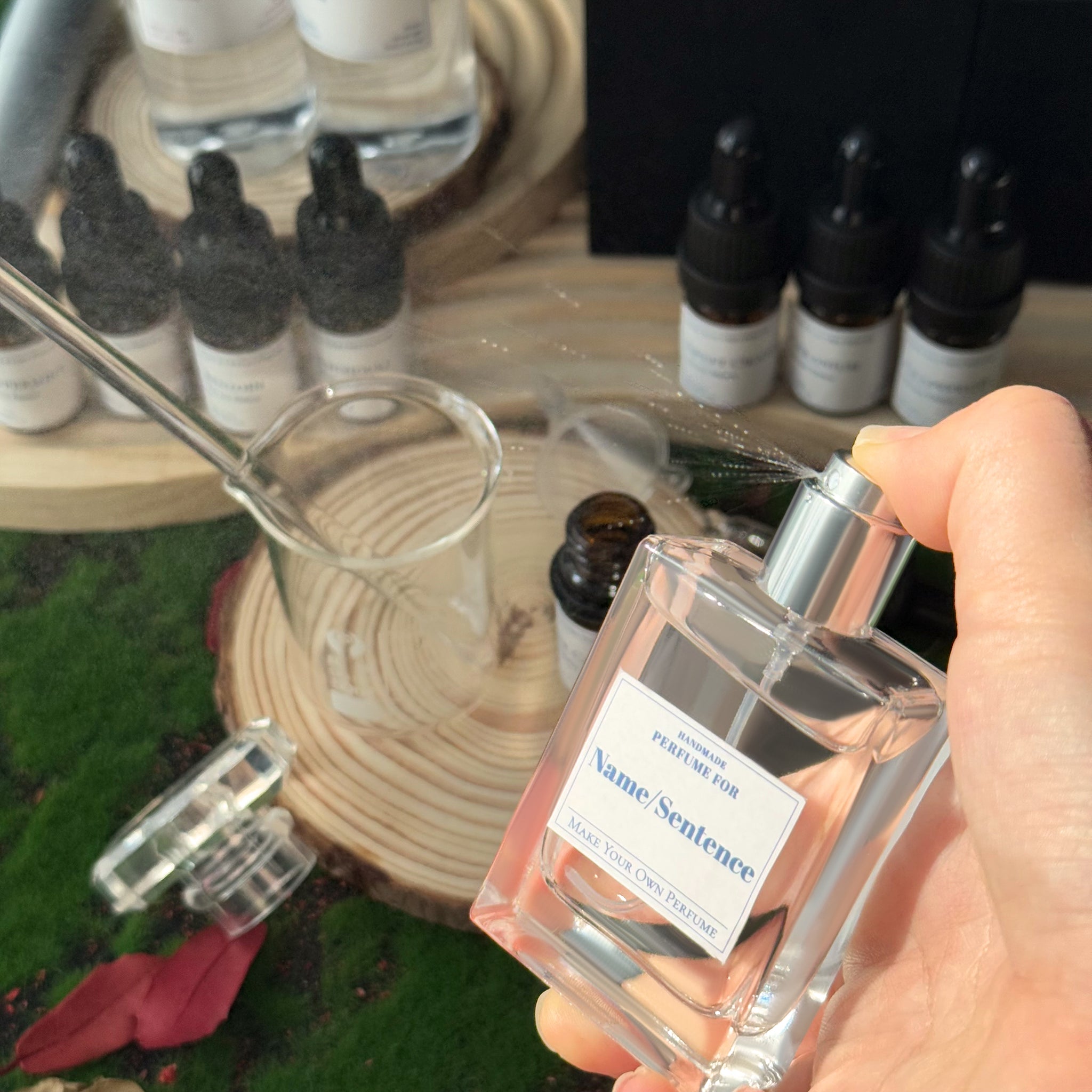 新品【加入購物車自動8折】DIY香水禮盒丨木質香 Make Your Own Perfume 男香 DIY男士木質香水禮盒 訂製專屬香氛體驗 送男朋友老公禮盒 情人節七夕紀念禮生日禮物 客製化香水調香禮盒 DY01-411 - Design Your Own Wine