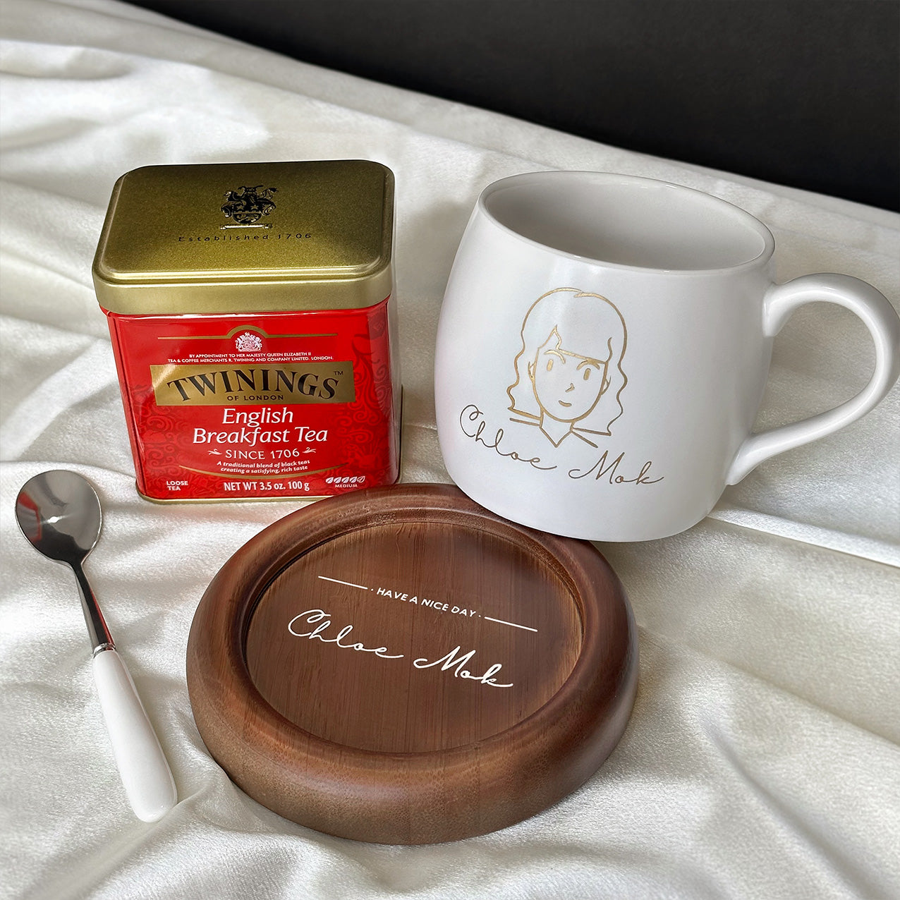 紀念日禮物|陶瓷馬克杯套裝禮物（雕刻禮物）客製化人像紀念禮物 生日送女友送男友 小眾DY01-360 - Design Your Own Wine