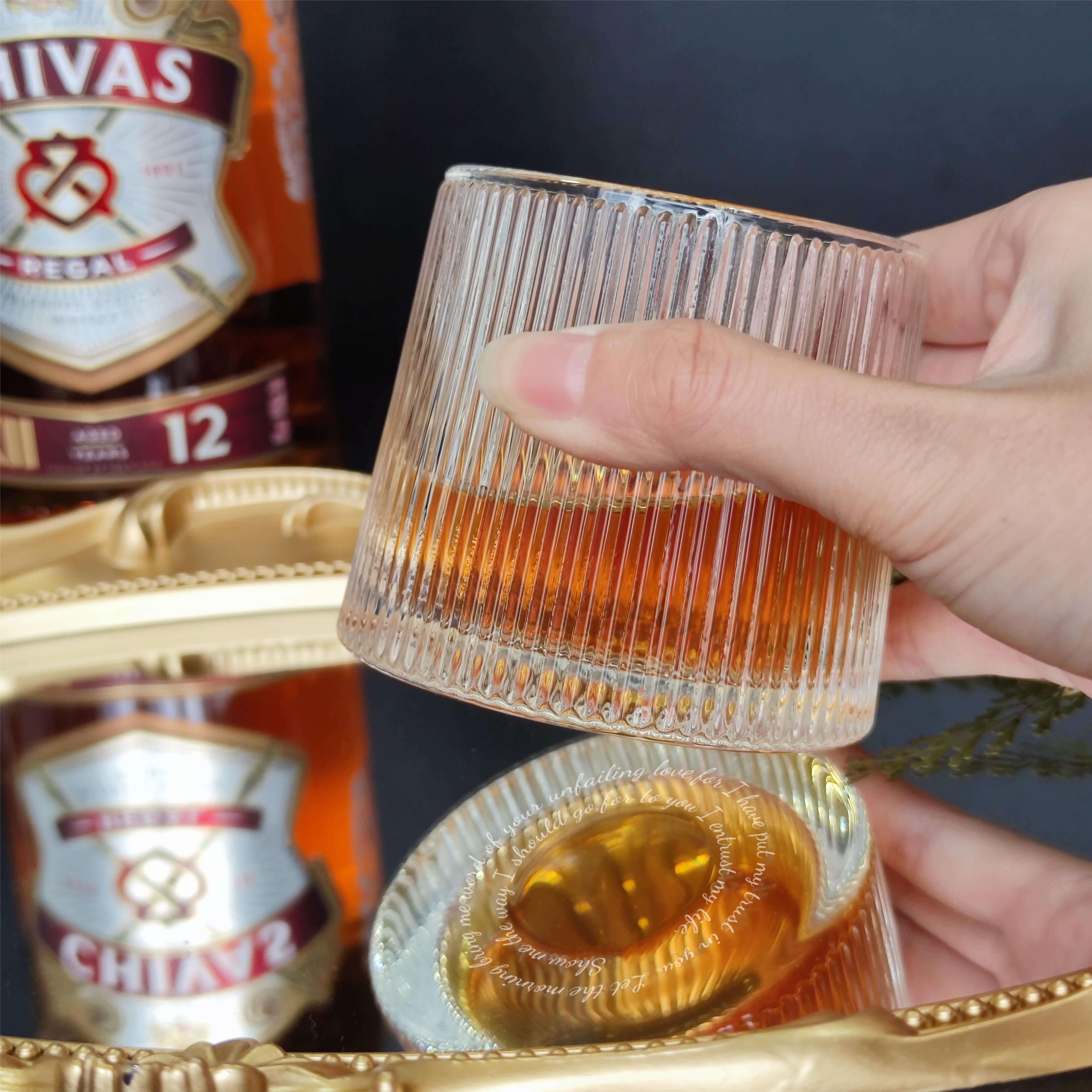 豎紋旋轉威士忌杯  小眾聖經雕刻設計威士忌對杯 創意客製化禮物Whiskey Glass-DY01-372 - Design Your Own Wine