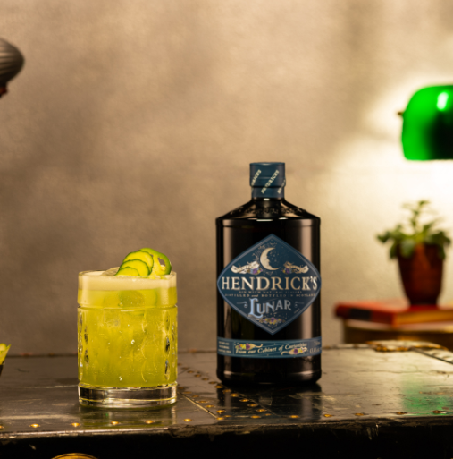 Hendrick's Gin|訂製單支雙杯清酒套裝 Hendrick’ s Lunar Gin客製化禮物（文字雕刻） - Design Your Own Wine