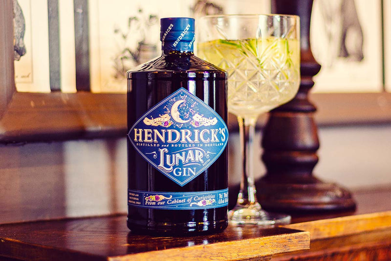 Hendrick's Gin|訂製單支雙杯清酒套裝 Hendrick’ s Lunar Gin客製化禮物（文字雕刻） - Design Your Own Wine