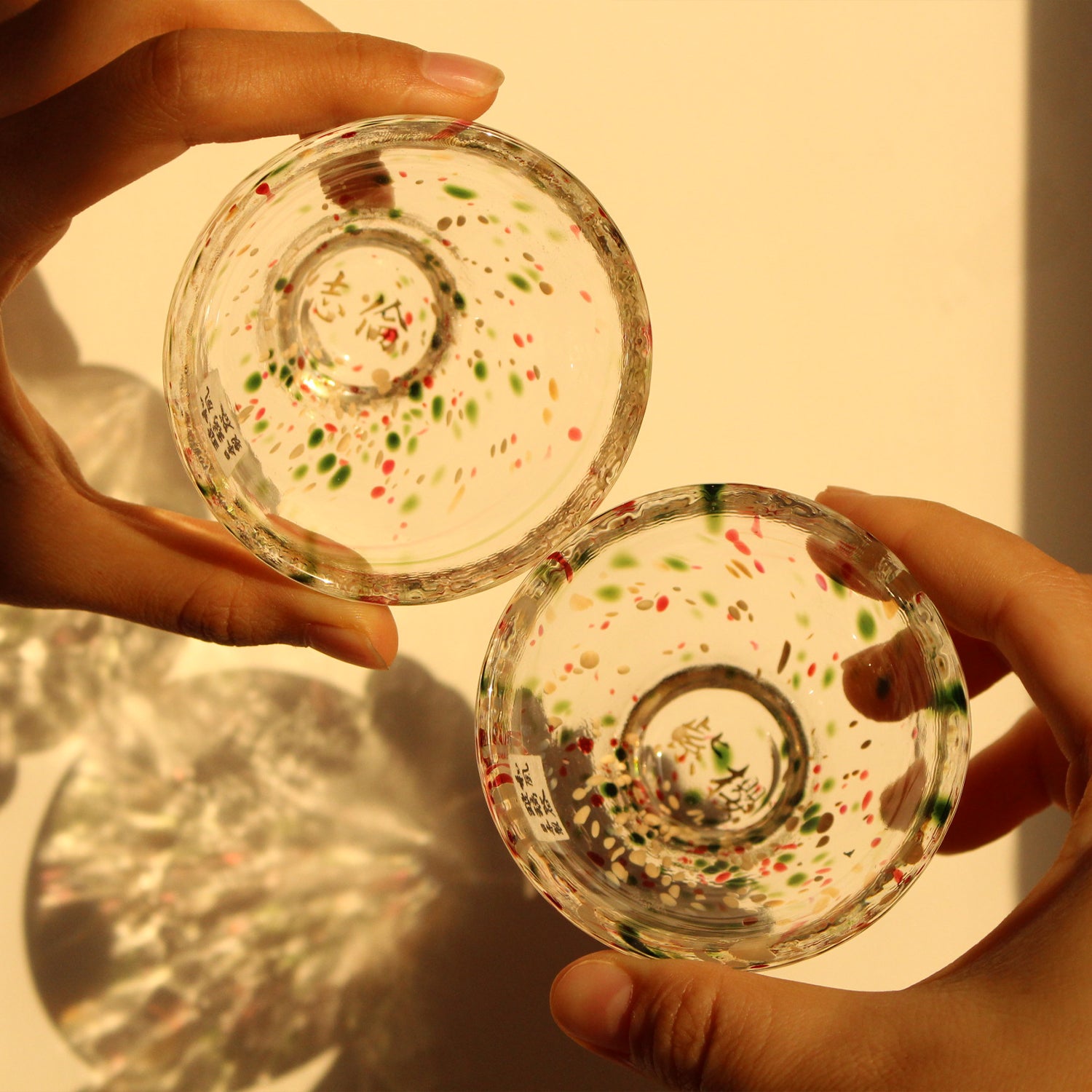 人手雕刻手工彩花夫婦清酒杯 | Personalize Hand Made Starry Sake Glasses (2 Pieces) | - Design Your Own Wine