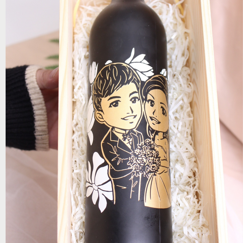 卡通人像雕刻 ｜ Cartoon Style Wine Engraving - Design Your Own Wine