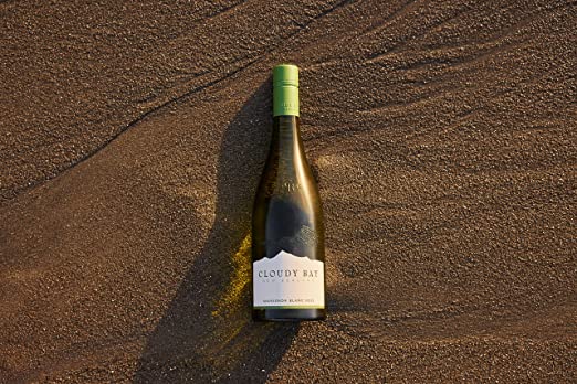 Cloudy Bay Sauvignon Blanc & Bottega Wine Glasses Gift Set with Engraving |雲霧之灣白蘇維濃葡萄酒&Bottega酒杯套裝（含名字人像雕刻） - Design Your Own Wine