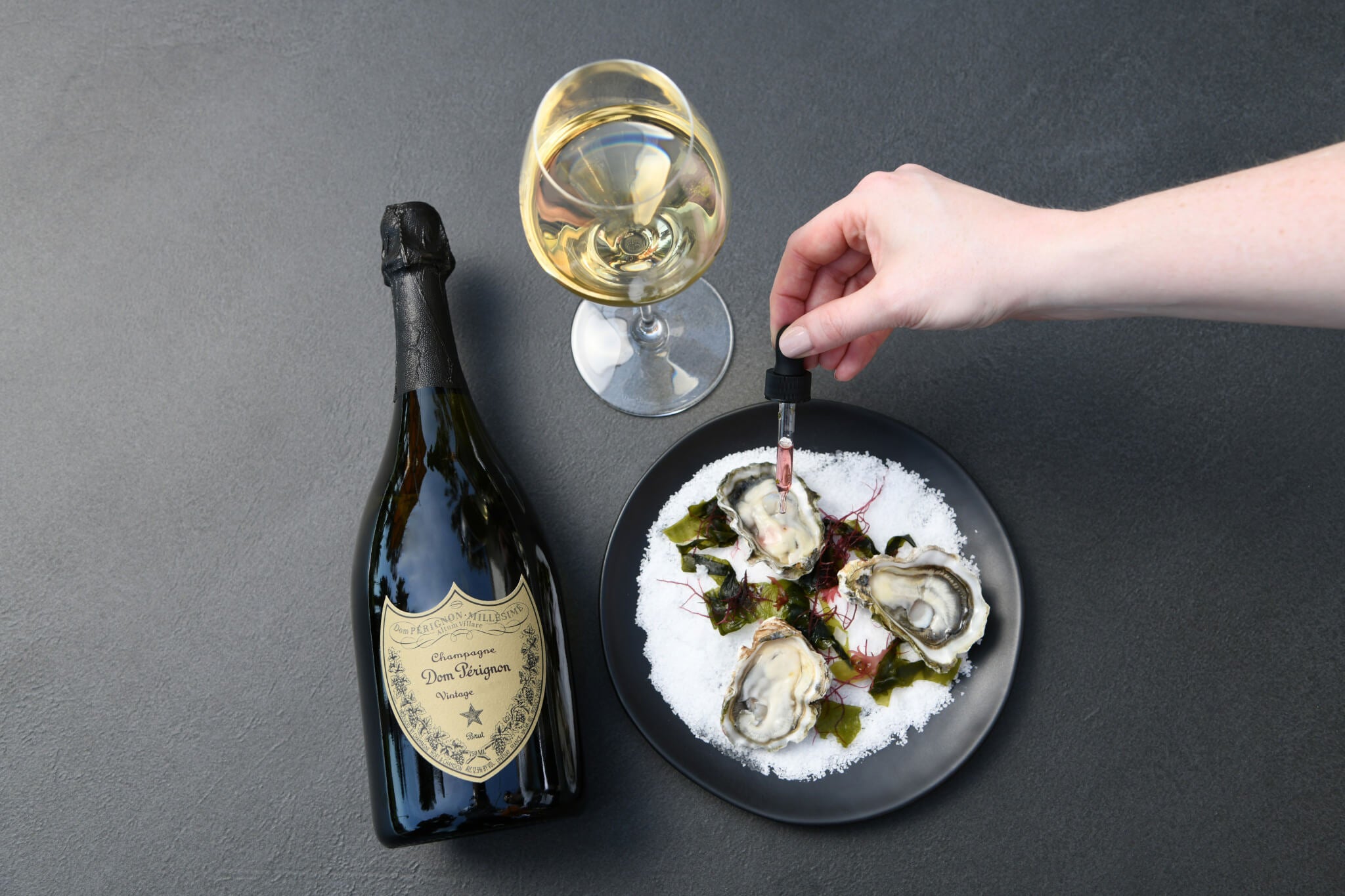 Dom Pérignon Vintage 2008 & Bottega Champagne Glasses Gift Set with Engraving |2008唐·培裏儂幹型香檳&Bottega香檳杯套裝(含名字人像雕刻） - Design Your Own Wine