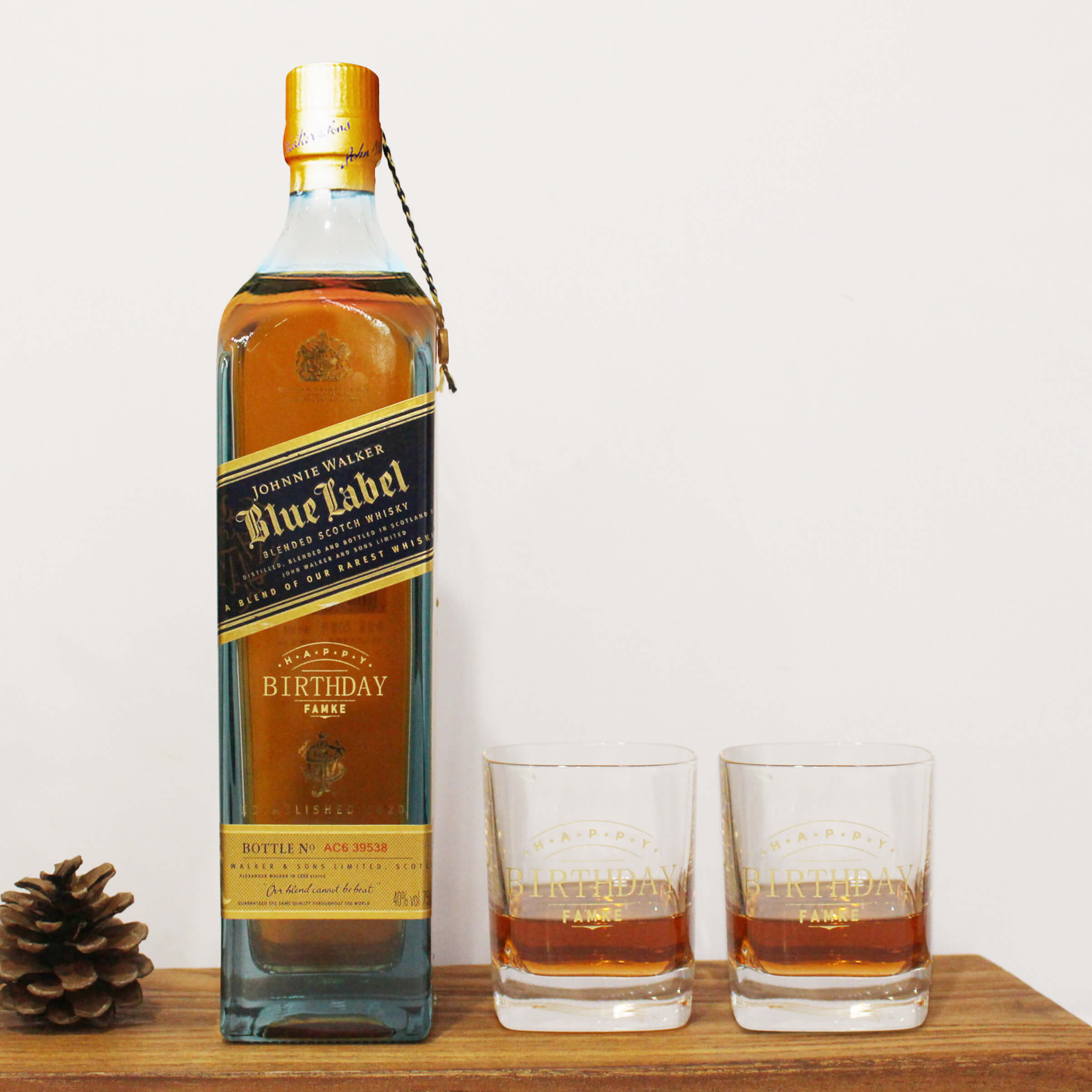 Whisky Gift Set|尊尼獲加藍標&威士忌杯套裝 - Design Your Own Wine