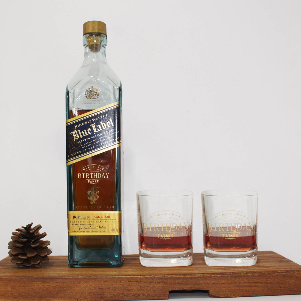 Whisky Gift Set|尊尼獲加藍標&威士忌杯套裝 - Design Your Own Wine