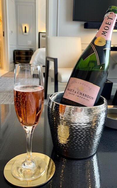 Moët & Chandon Rose Impérial & Bottega Champagne Glasses Gift Set with Engraving |酩悅玫瑰帝國香檳&Bottega香檳杯套裝(含名字人像雕刻） - Design Your Own Wine