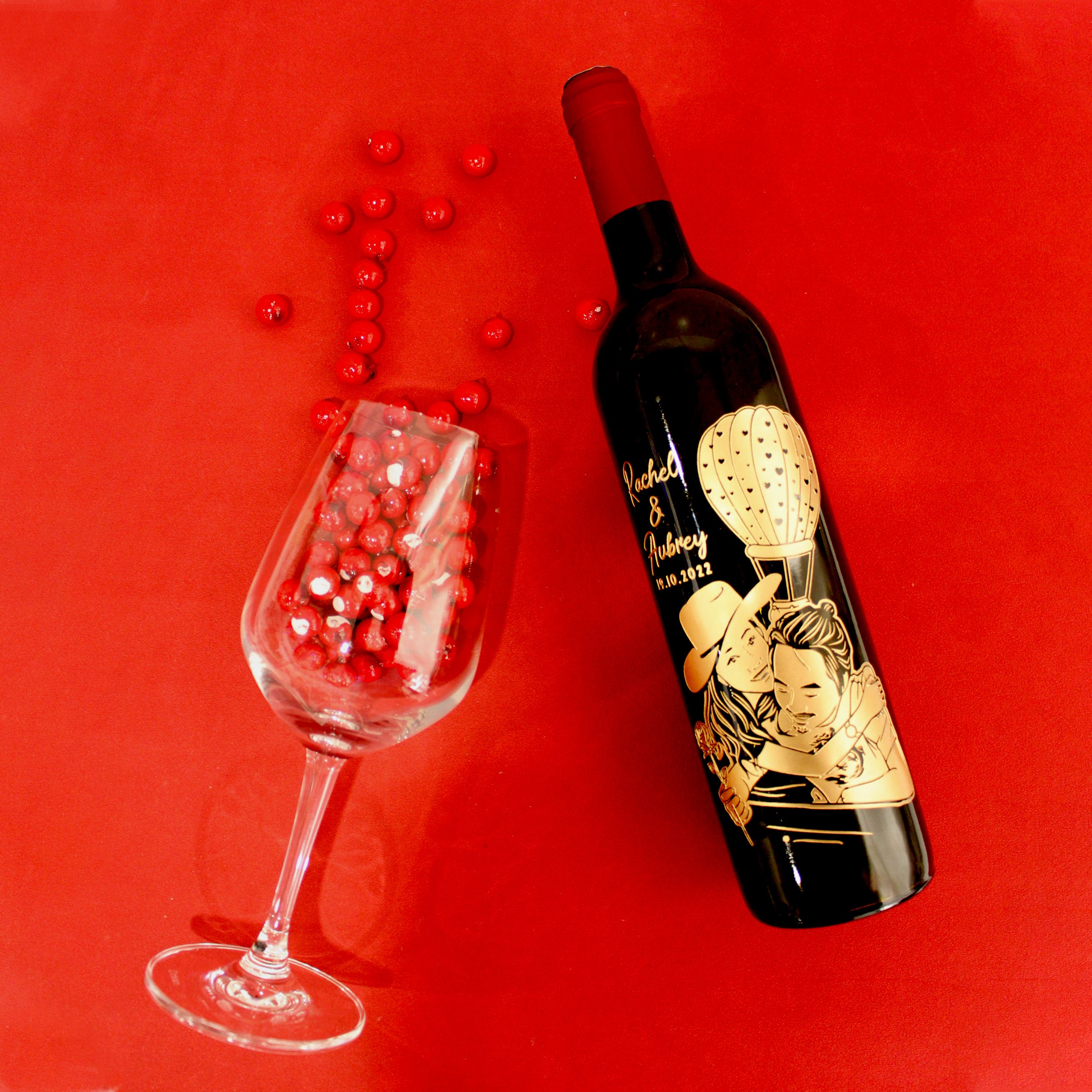 The Moment|遇見·妳-訂製情侶禮物紅酒套裝 人像雕刻（客製化雕刻） - Design Your Own Wine