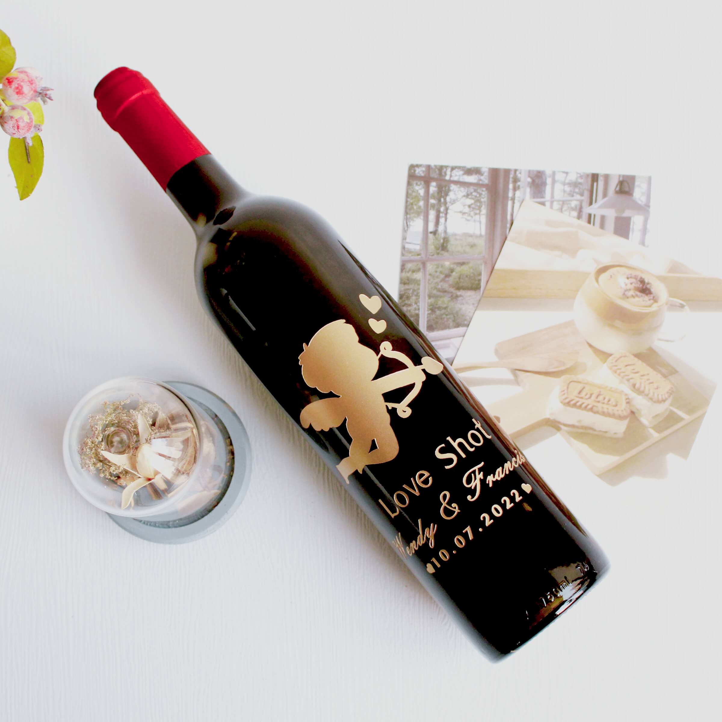 客製化禮物|情侶紀念雕刻紅酒套裝 Love Shot 情侶禮物（含雕刻） - Design Your Own Wine