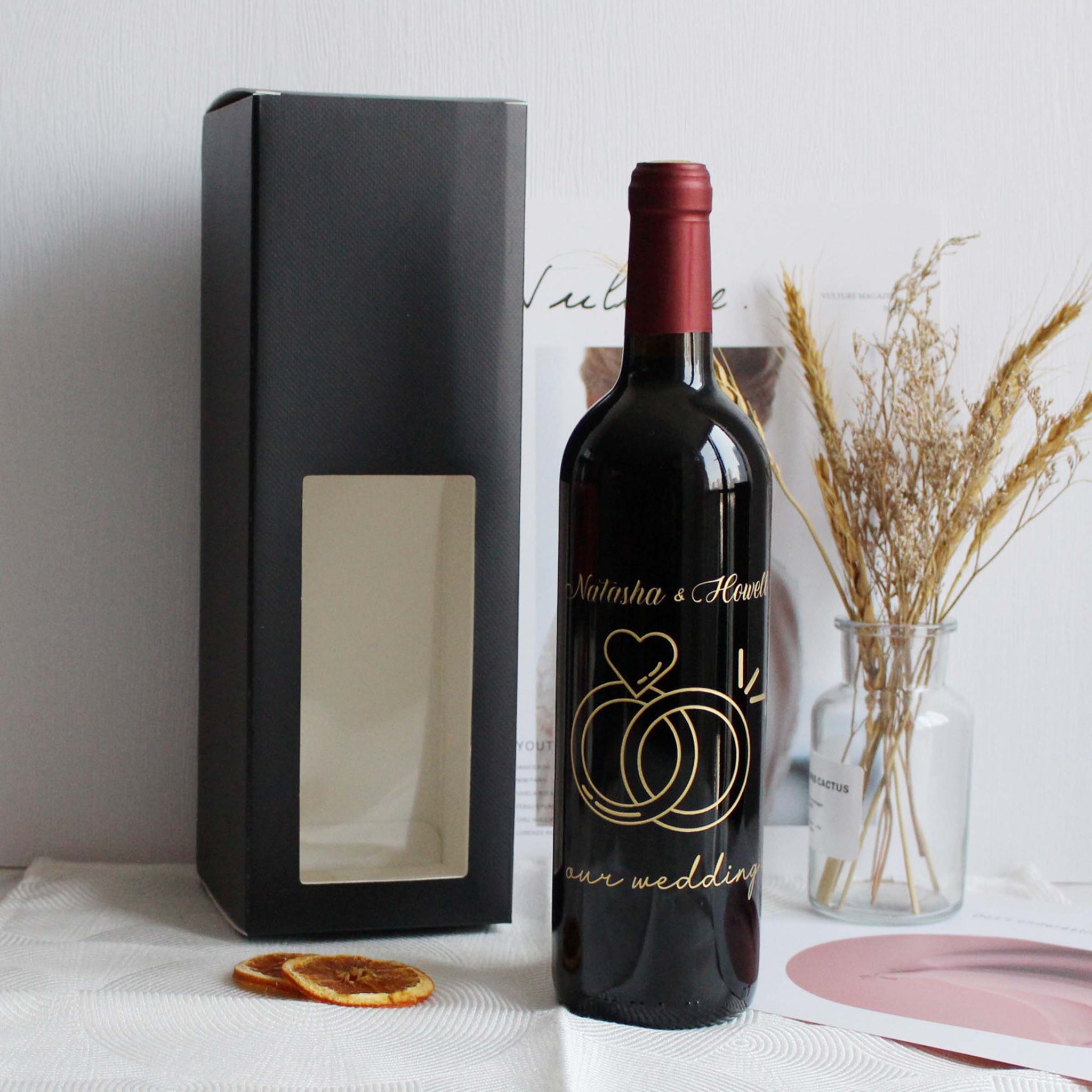 Text art |結婚禮物—定制個性化情侶對戒紅酒（雕刻） - Design Your Own Wine