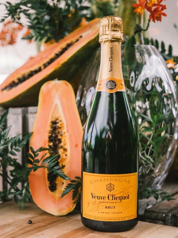 Veuve Clicquot’s Yellow Label Brut with Engraving |凱哥黃標香檳（含人像雕刻） - Design Your Own Wine