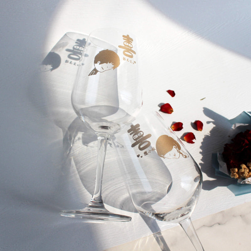 新婚禮物|訂製雕刻紅酒對杯 Q版公仔系列（客製化）情侶禮物 - Design Your Own Wine